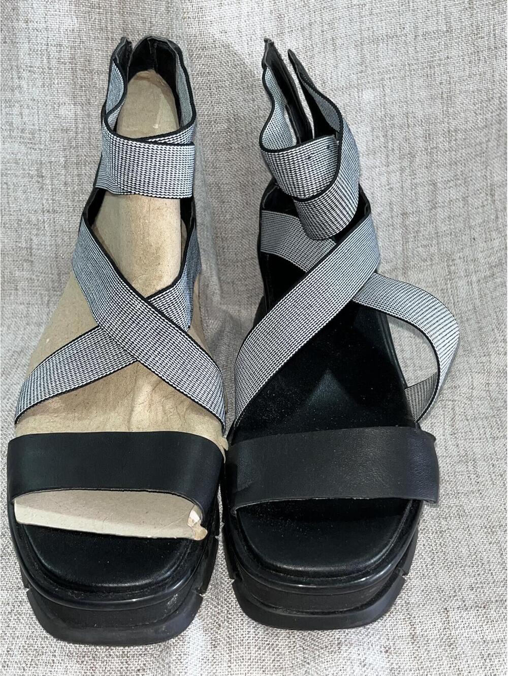 Sorel Sport Strap Wedge Heel Sandals NWoT / EUC (floor model?) 10.5